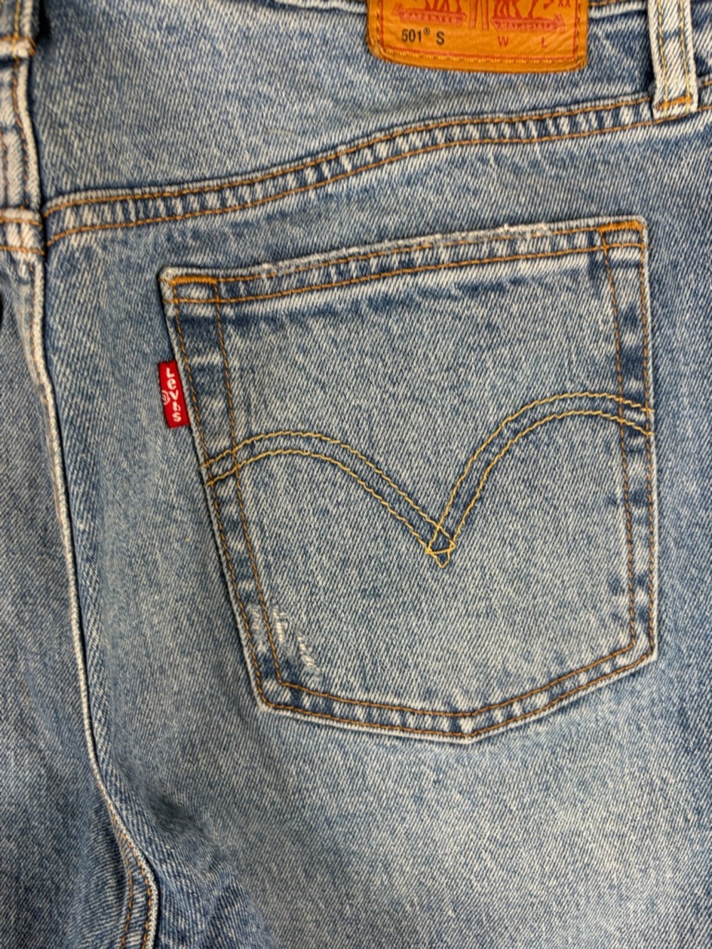 Levi's Light Blue 501® S NWOT High-Rise Jeans 29x32 button fly - Picture 6 of 9